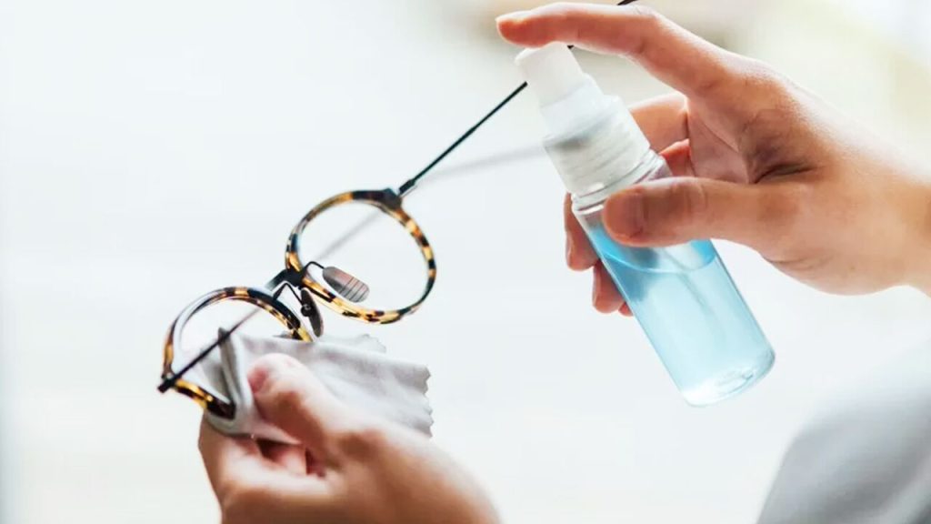 مواد تشکیل دهنده اسپری عینک